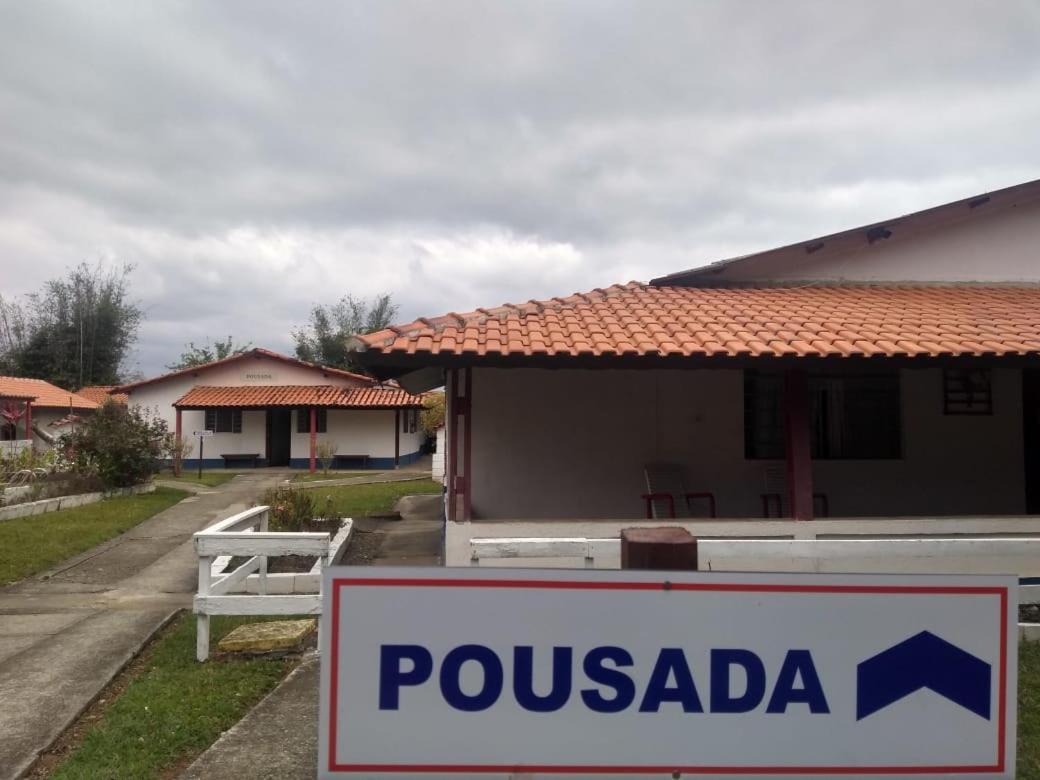 Comunidade Anuncia-Me กวาราชินเกตา ภายนอก รูปภาพ